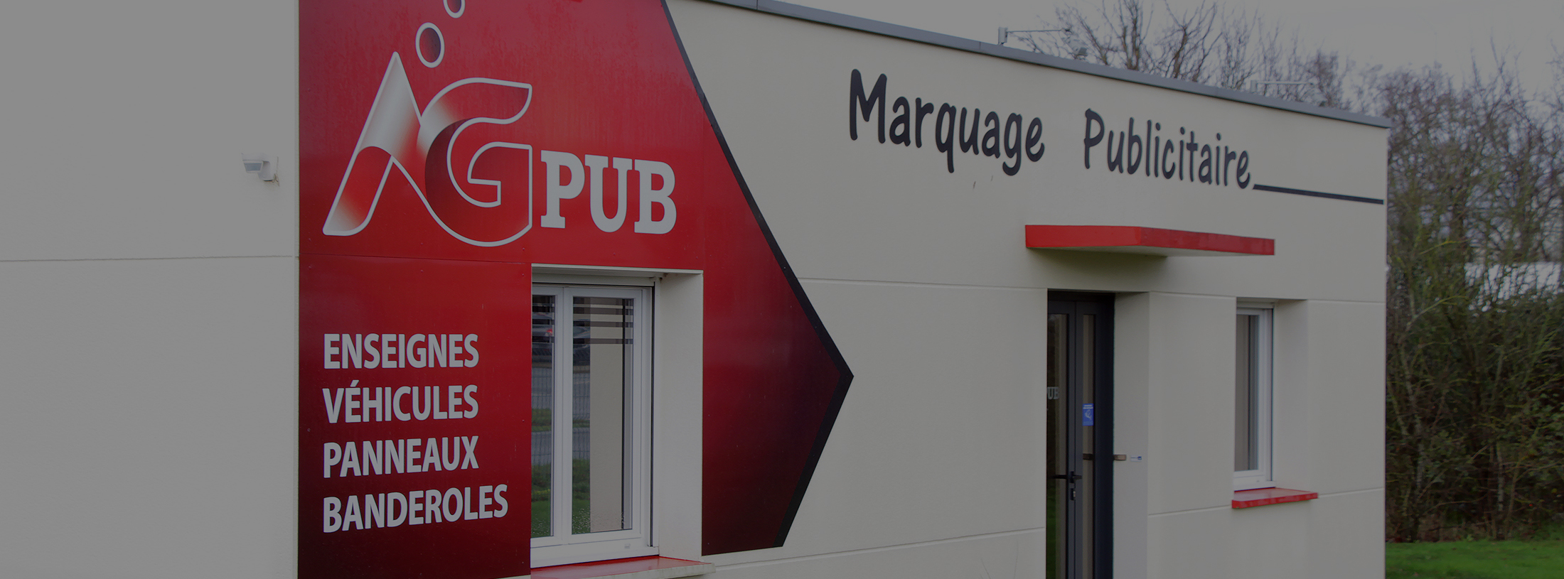 Facade_AG_PUB_815px_dark